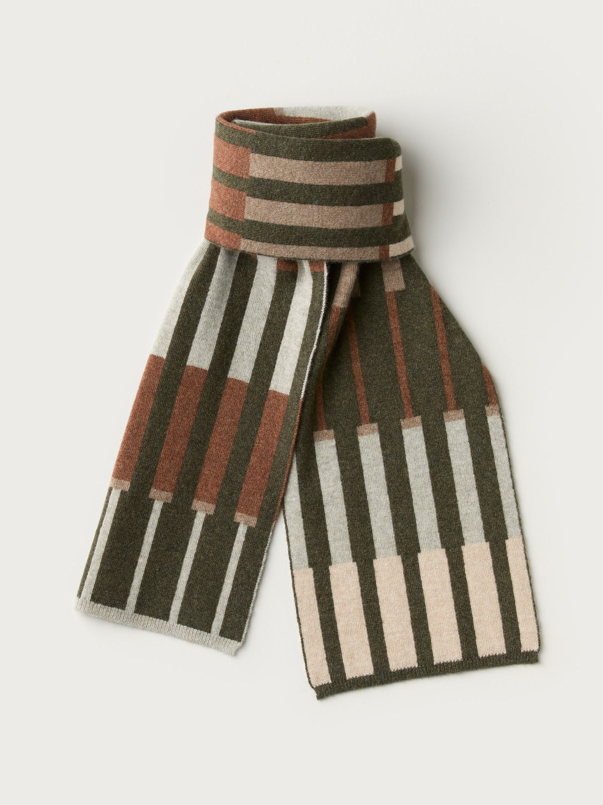 Small Scarf "Harbour" - Nettle, Hazelnut, Wren