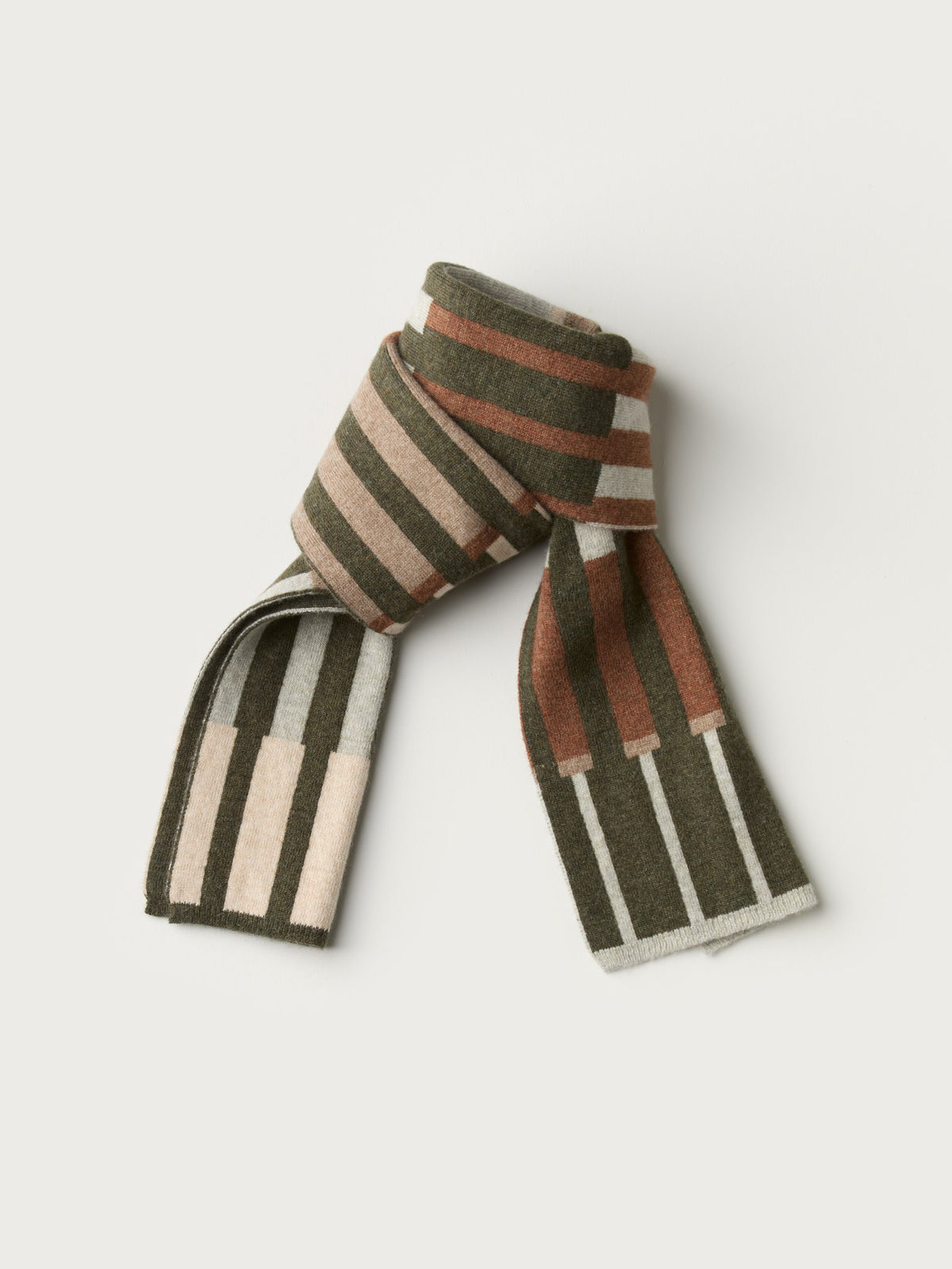 Small Scarf "Harbour" - Nettle, Hazelnut, Wren