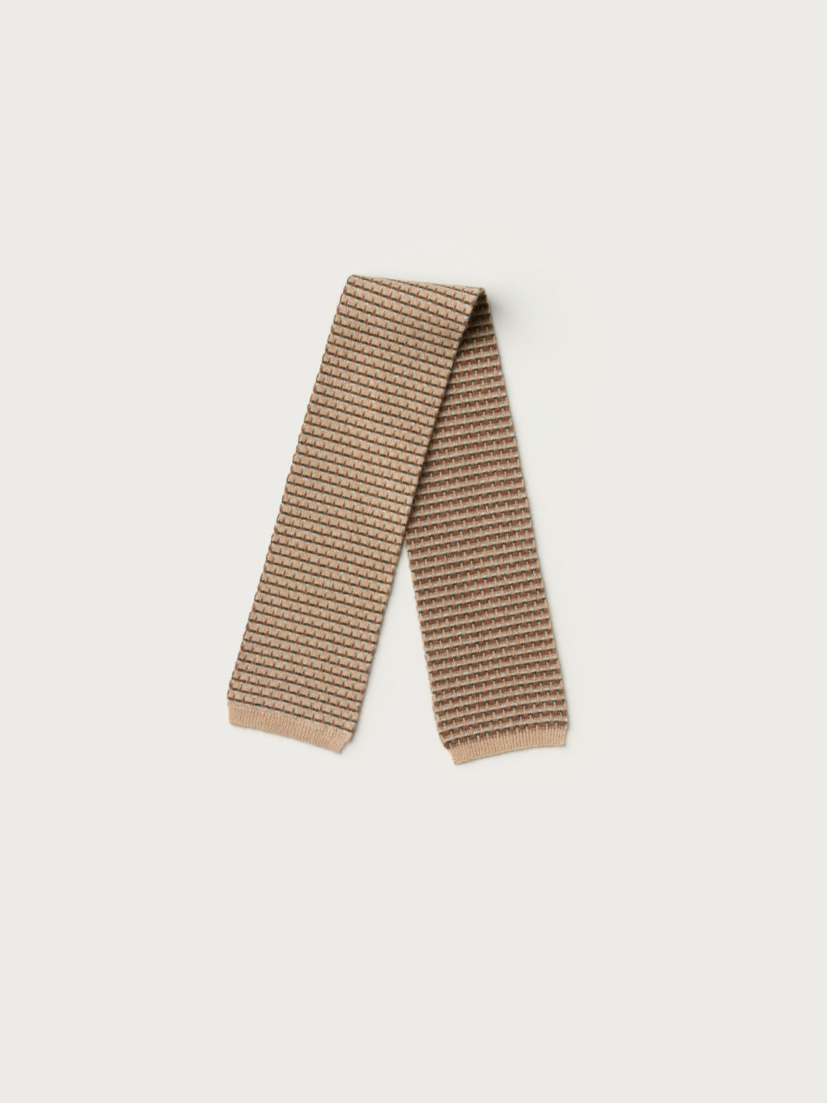 Neckerchief "Basket" - Barley, Hazelnut, Nettle