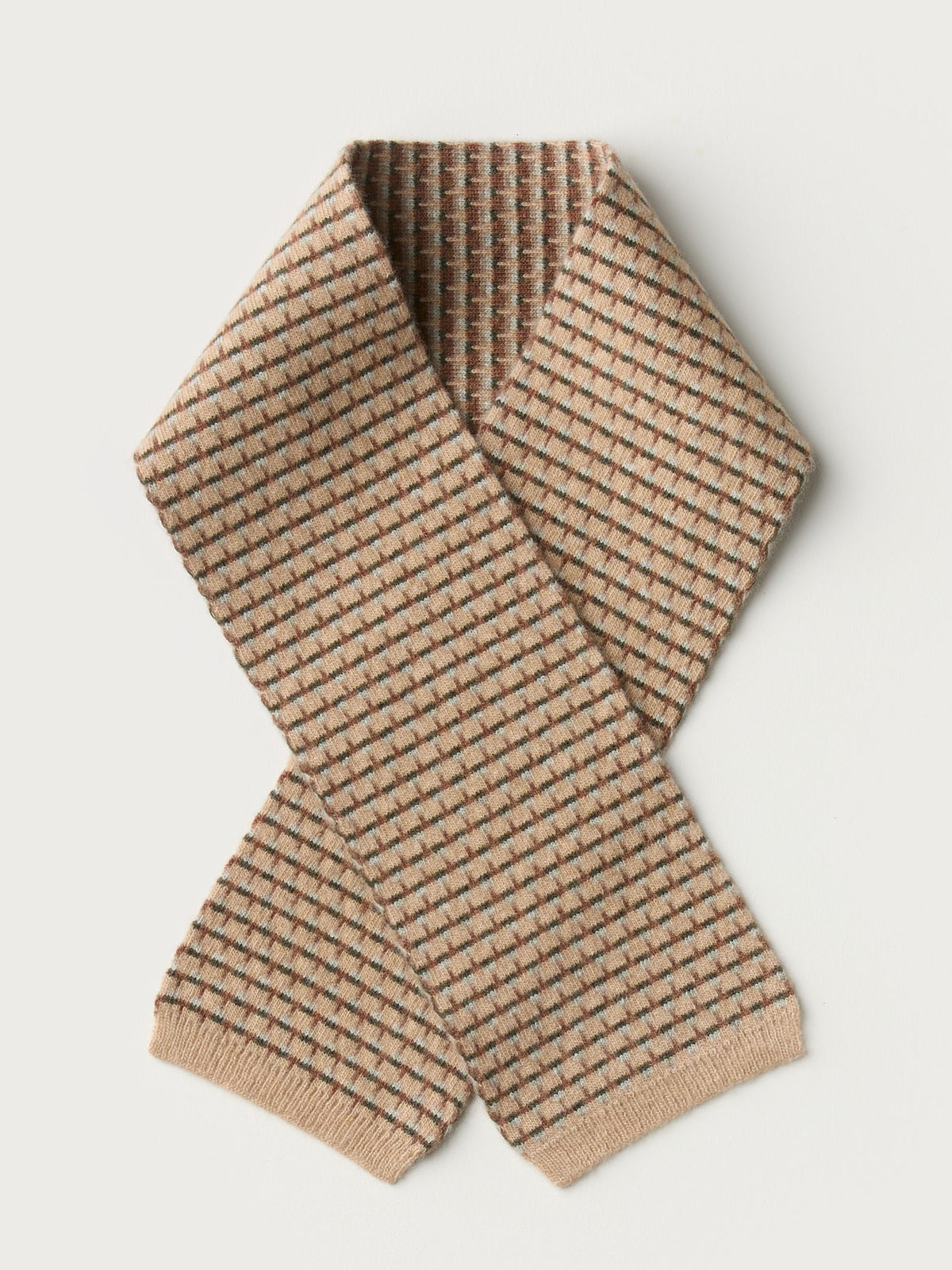 Neckerchief "Basket" - Barley, Hazelnut, Nettle