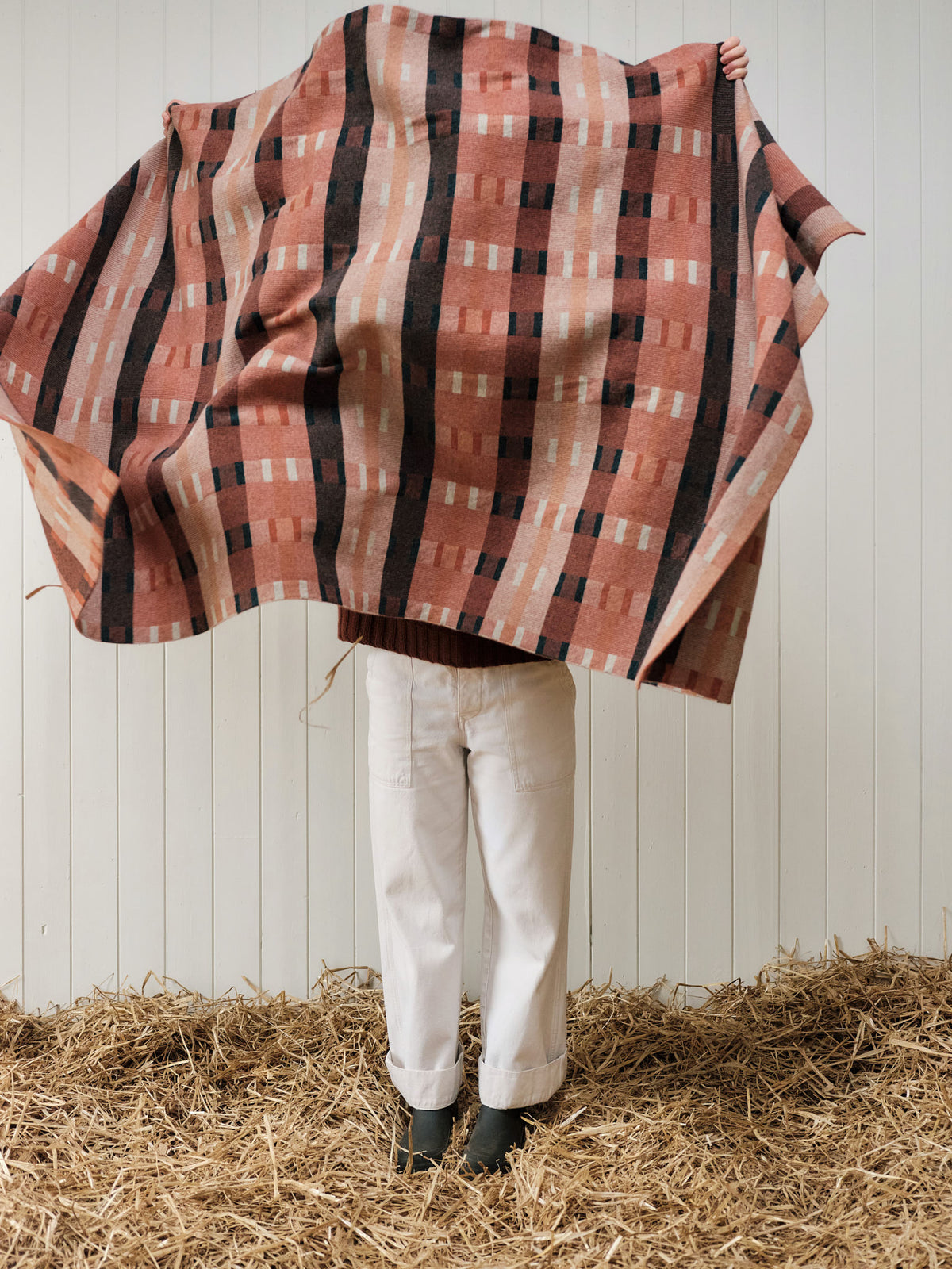 Blanket "Stockholm" - Iron Oxide, Barley, Ink