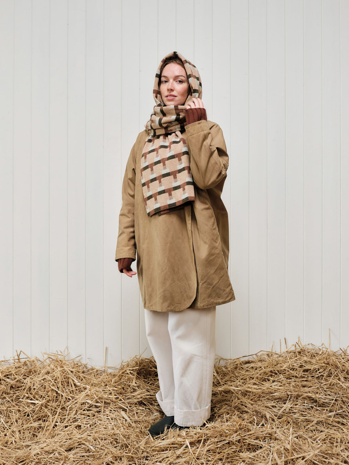 Scarf "Basket" - Barley, Hazelnut & Nettle