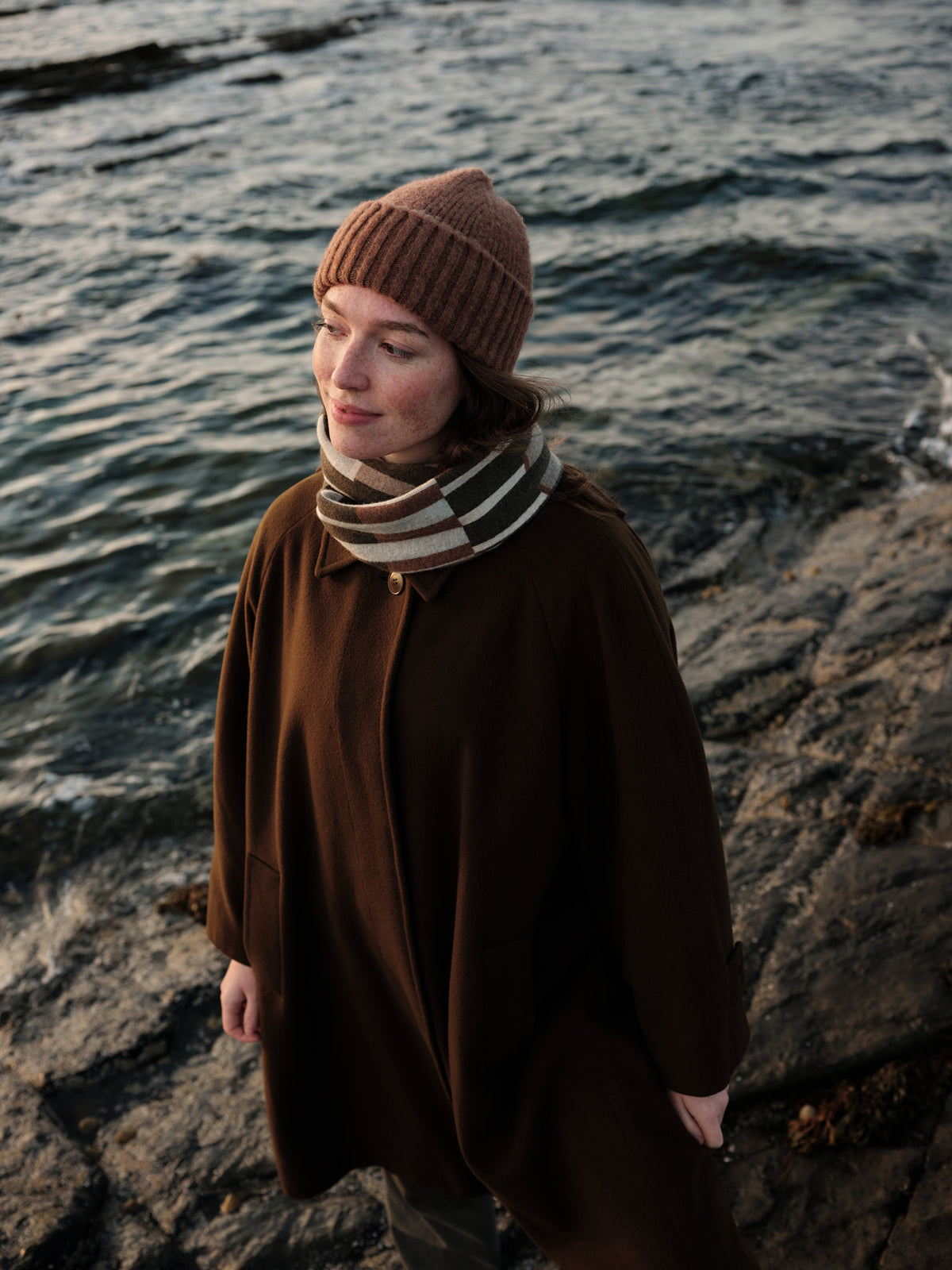 Circle Scarf "Harbour" - Nettle, Hazelnut, Wren