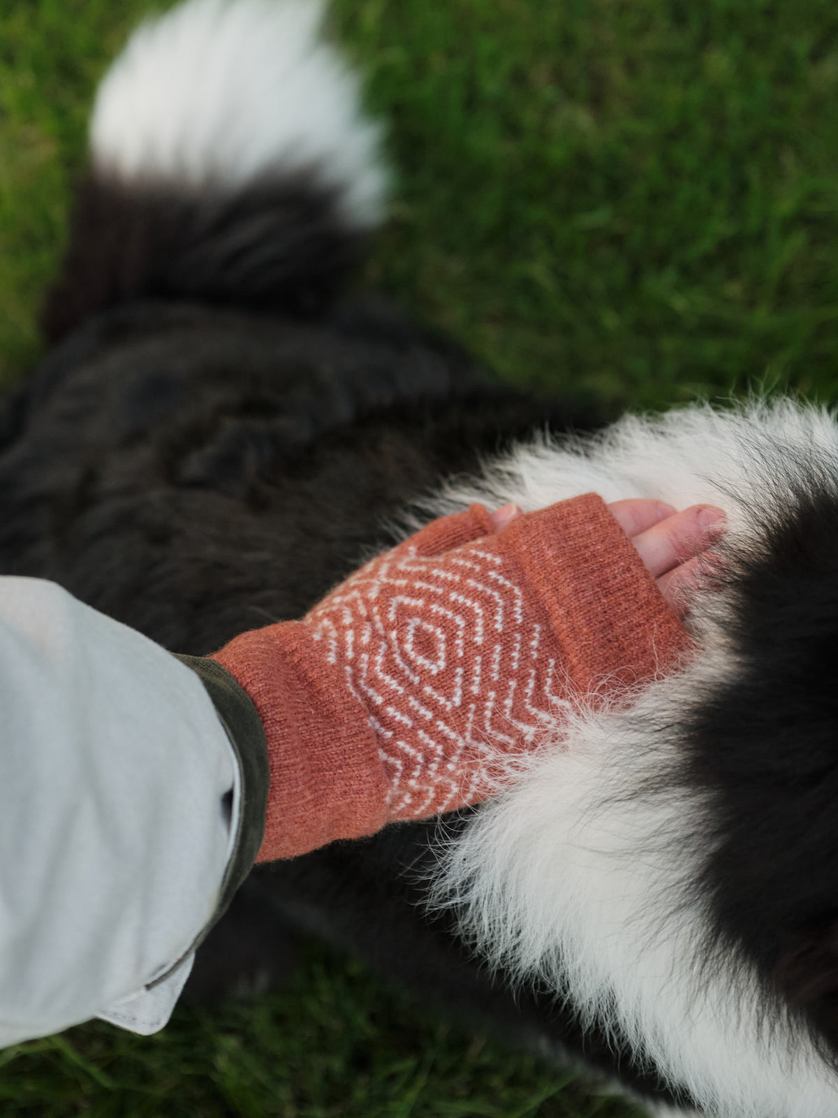 Fingerless Mitten "Brackish" - Iron Oxide & Swansdown - Pre-Order