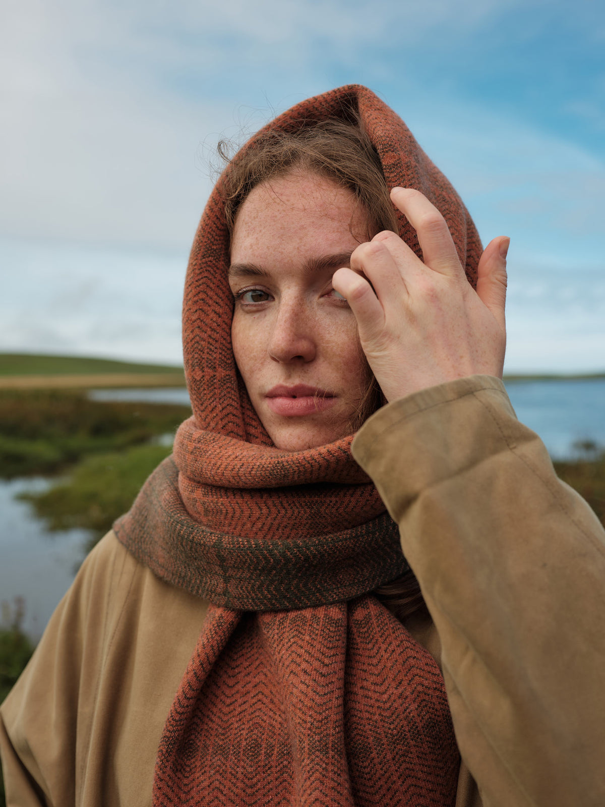 Scarf "Brackish" - Iron Oxide & Nettle
