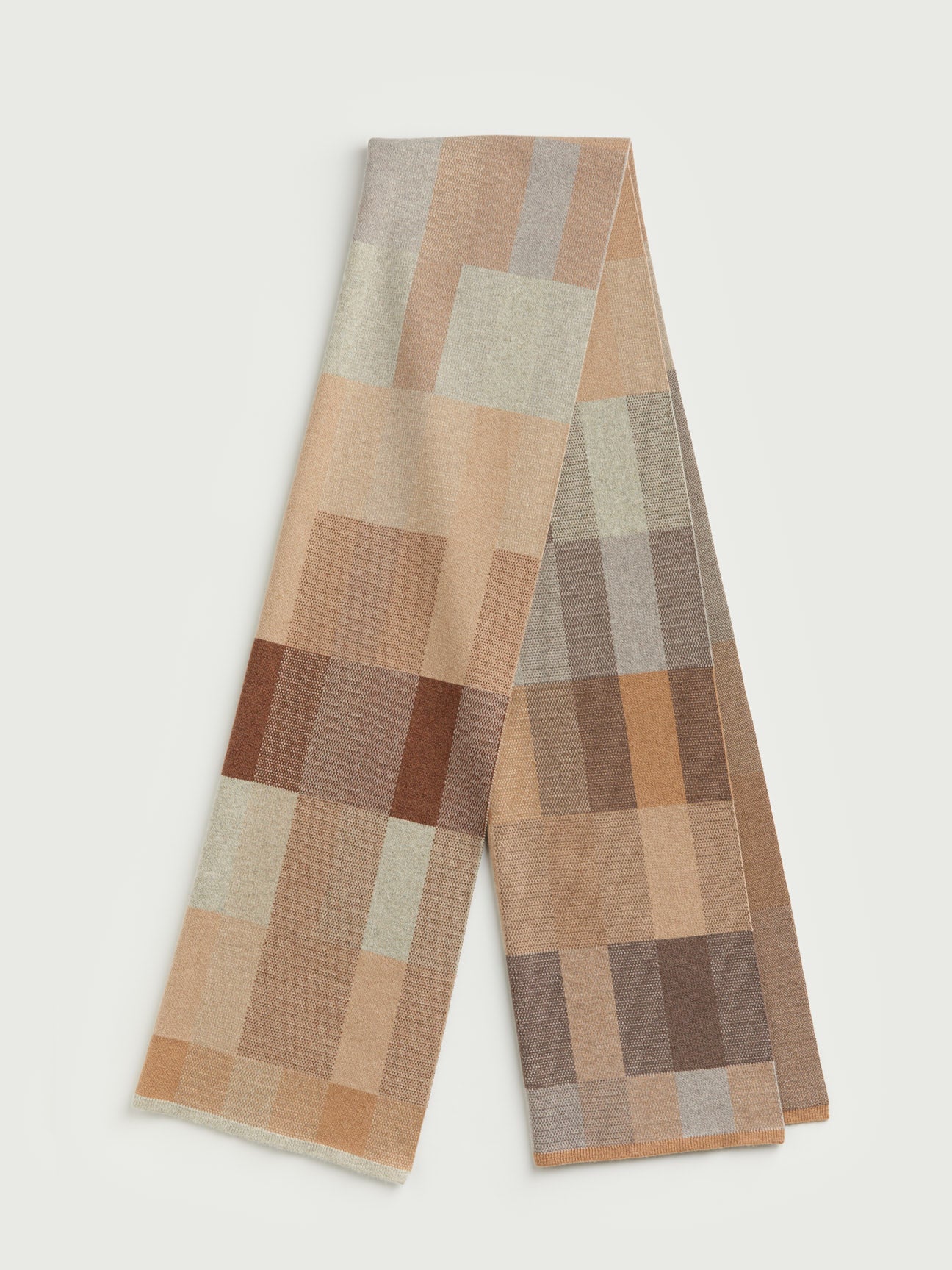 Scarf "Acre" - Barley, Hazelnut, Birch