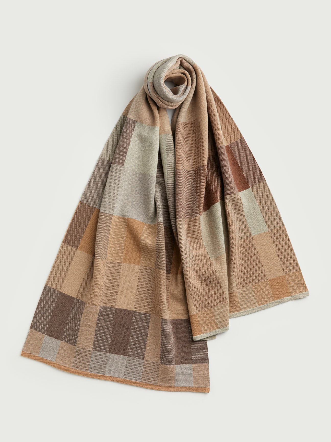 Scarf "Acre" - Barley, Hazelnut, Birch