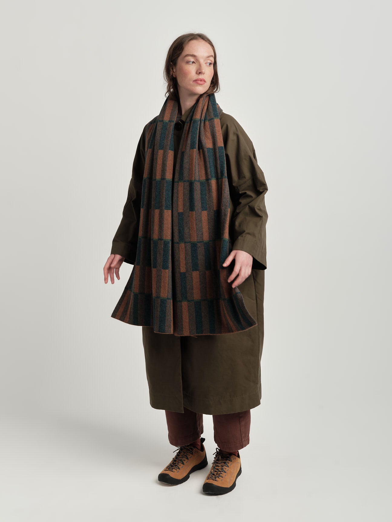 Scarf "Garden" - Hazelnut & Ink