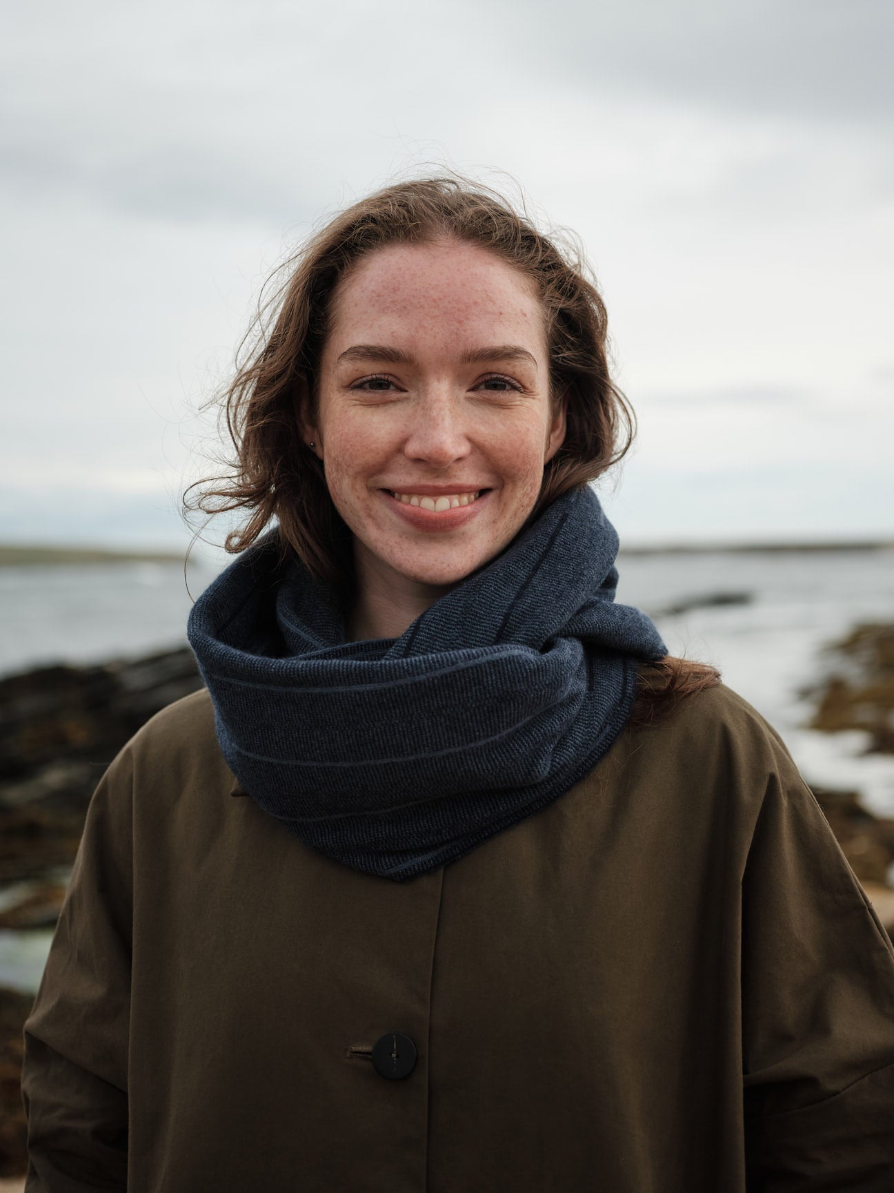 Circle Scarf "Reed" - Navy & Midnight